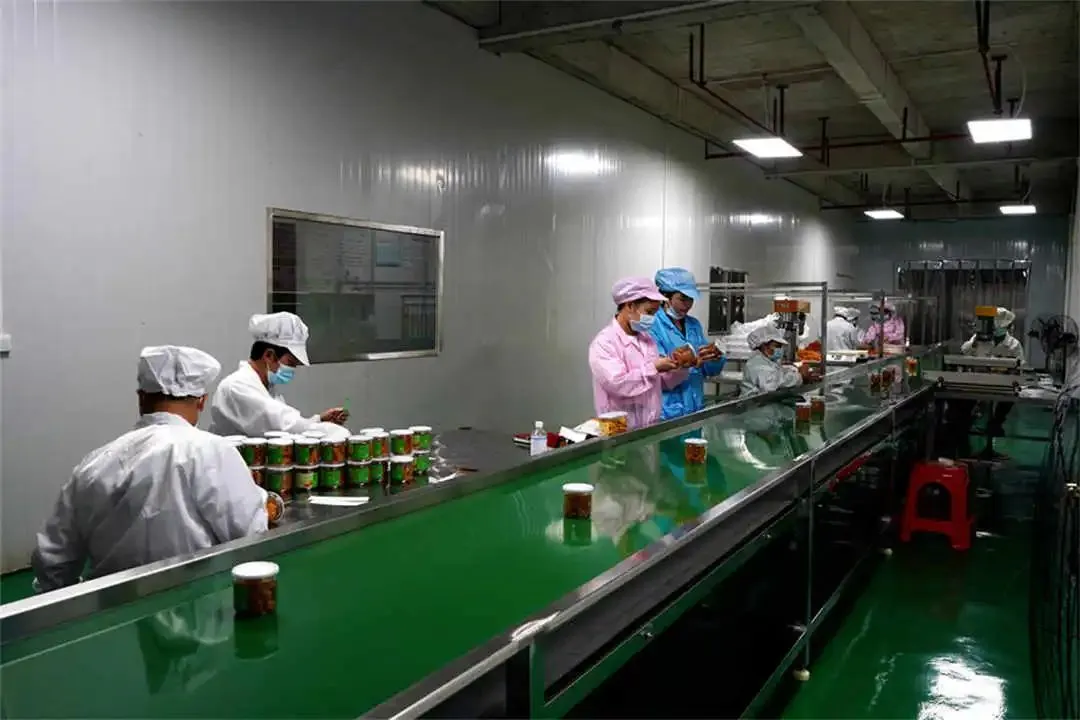 4-6 Производственный цех компании Guizhou Hongleyuan Fruit and Vegetable Co., Ltd. Фото: Чэнь Кунь